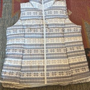 Lands’ End Nordic Snowflake Down Puffer Vest Size L - NWOT